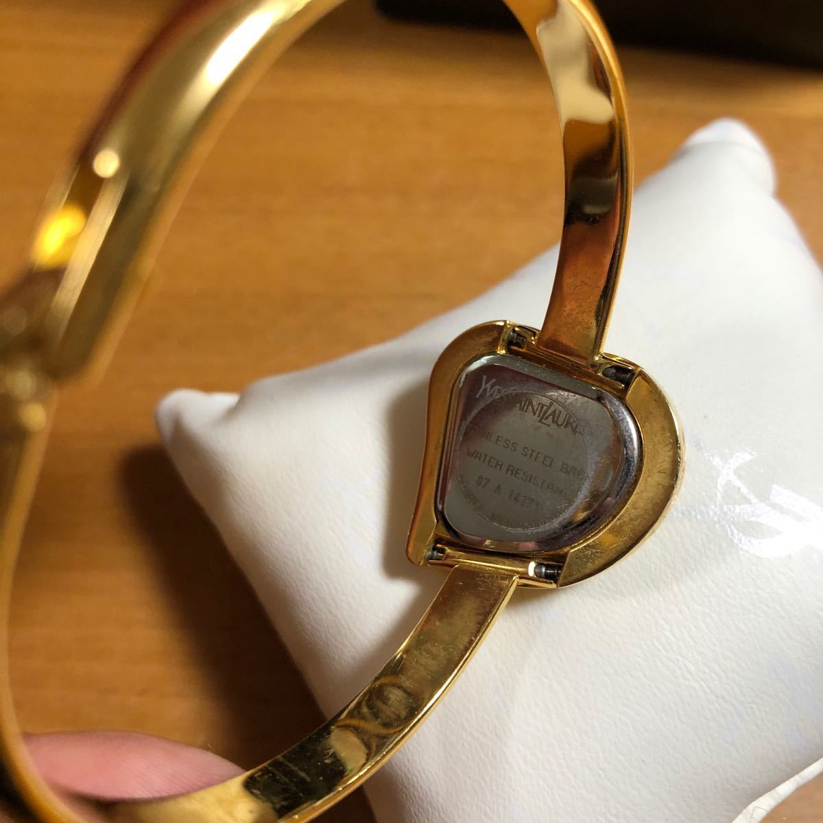 イヴサンローラン 40周年記念モデル 腕時計 ブレスレット ゴールド