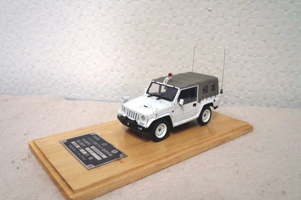 インターアライド 陸上自衛隊 1/2t小型トラック警務車両 1/43 インターアライド 陸上自衛隊 1/2t小型トラック警務車両 1/43