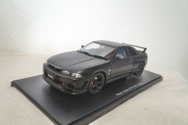 オートアート 日産 スカイライン GT-R (R33) V-Spec 1/18 ミニカー www