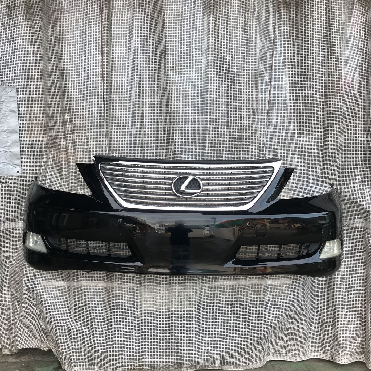 レクサスLSフロントバンパー黒 - concept-sol.com