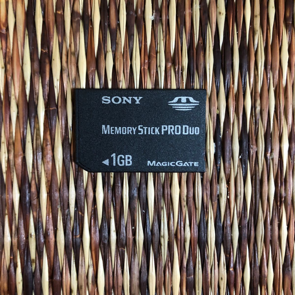メモリースティック 1GB SONY DUO PSP Memory Stick ソニー