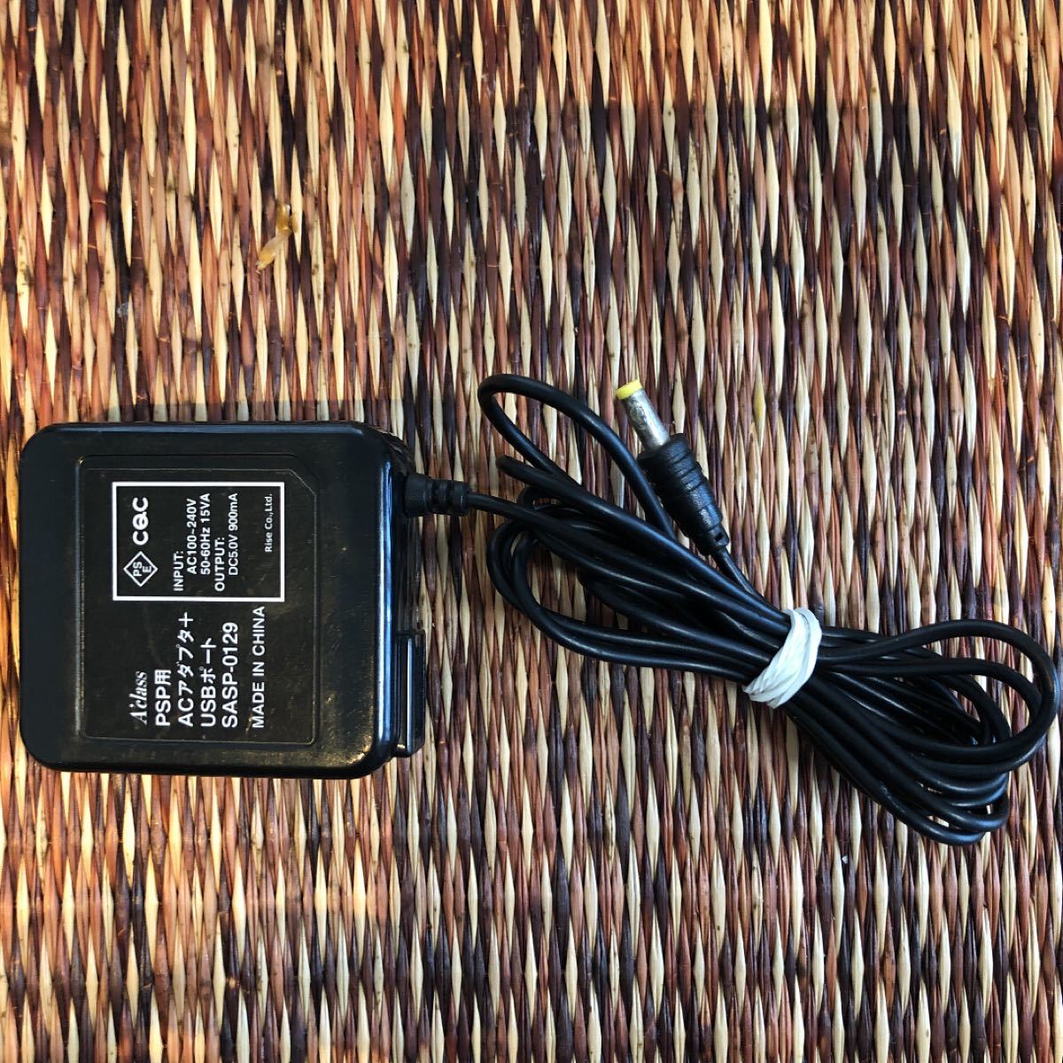 PSP1000-3000充電器　動作確認済　ACアダプター