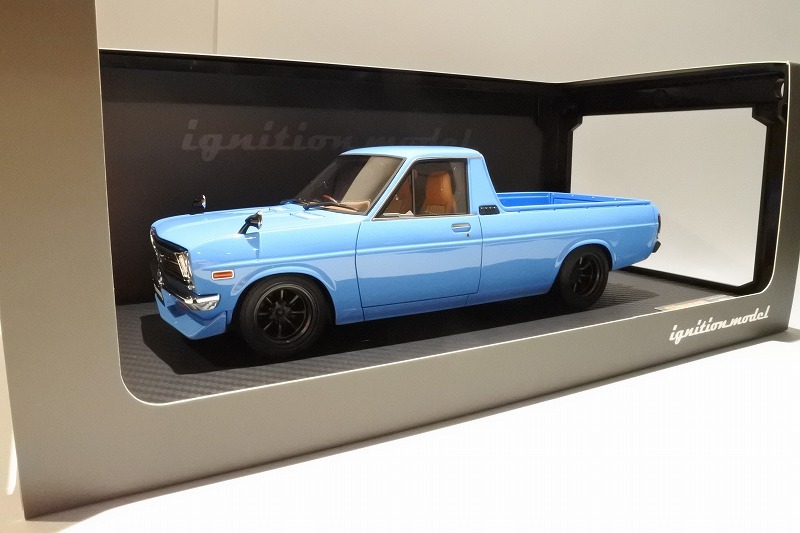  зажигание модель 1/18 Nissan Sunny грузовик длинный (B121) голубой / ограниченный выпуск 140 шт. 