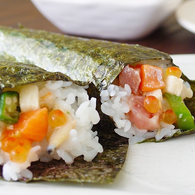 海鮮ねばねばぶっかけ爆弾230g×3個【ばくだん丼】まぐろや鮭、帆立、つぶのブツ切り【ネバネバ海鮮丼】【年越し限定】【年末限定】_画像3