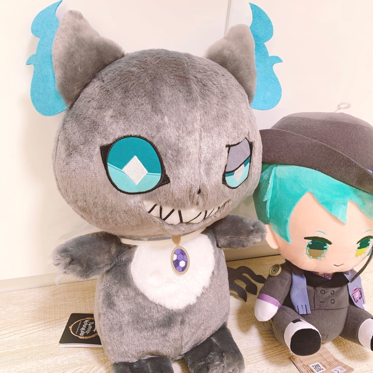 Paypayフリマ ツイステ Bigぬいぐるみ グリム ジェイド 2点セット Paypayフリマ ツイステ Bigぬいぐるみ グリム ジェイド 2点セット