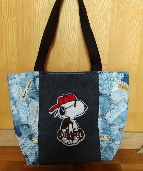 【ハンドメイド】SNOOPY スヌーピー トートバッグ レース デニム風 ショルダーバッグ もこもこ ワッペン JOECOOL