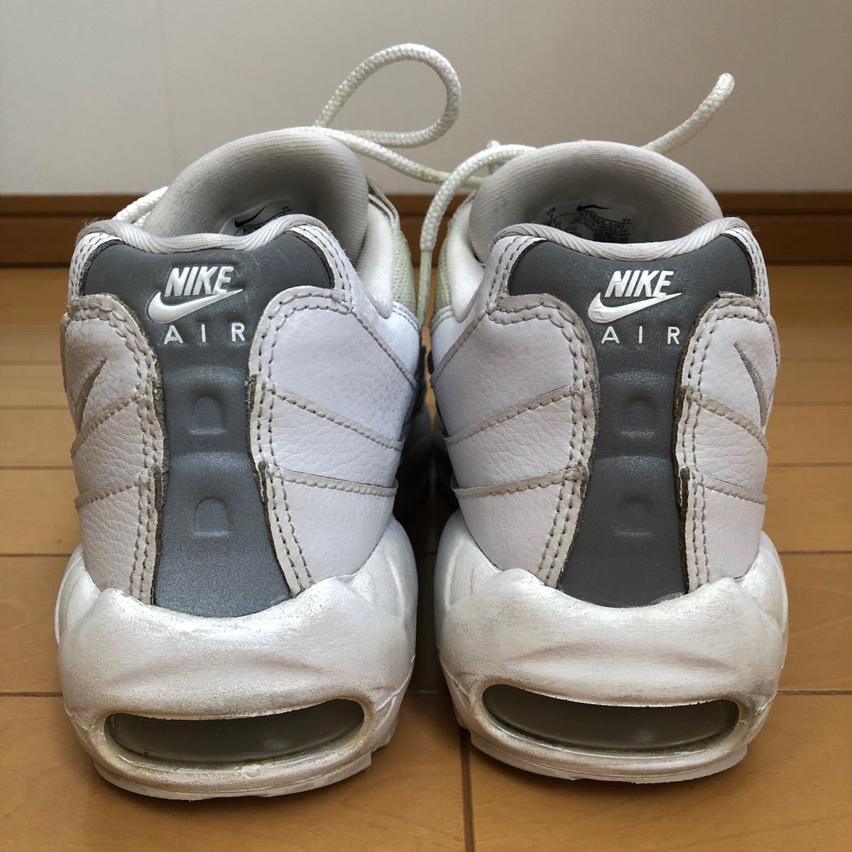 NIKE AIRMAX95 ナイキ エアマックス95 エッセンシャル　25センチ ホワイト　美品　メンズ  レディース　 