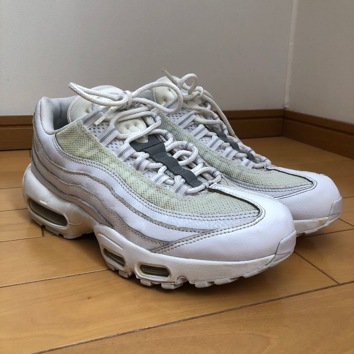 NIKE AIRMAX95 ナイキ エアマックス95 エッセンシャル　25センチ ホワイト　美品　メンズ  レディース　 