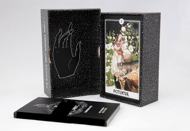 日本未入荷 新作 女神のコラージュタロット 海外タロットカード 日本未入荷 新作 女神のコラージュタロット 海外タロットカード