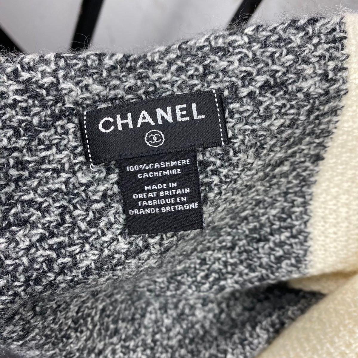 CHANEL COCO MARC CASHMERE100% BICOLOR MUFFLER MADE IN GREAT BRITAIN/シャネルココマークバイカラーカシミヤ100%マフラー_画像7