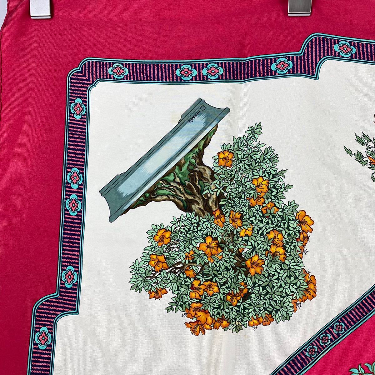 HERMES CARRES90 盆栽美しき時 LARGE SIZE SILK 100% SCARF MADE HERMES CARRES90 盆栽美しき時 LARGE SIZE SILK 100% SCARF MADE