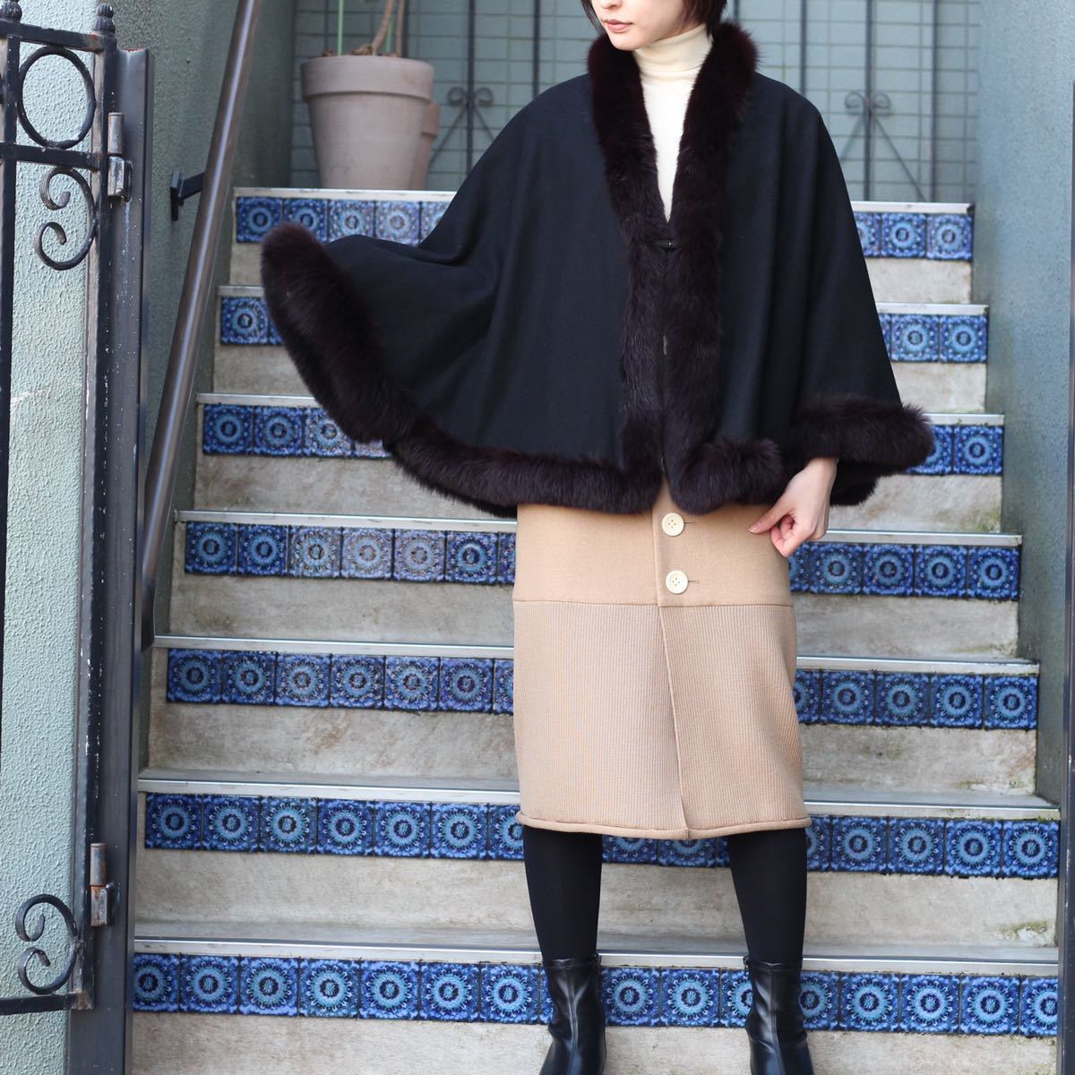 FOX FUR WOOL CAPE PONCHO/フォックスファーウールケープポンチョ_画像1