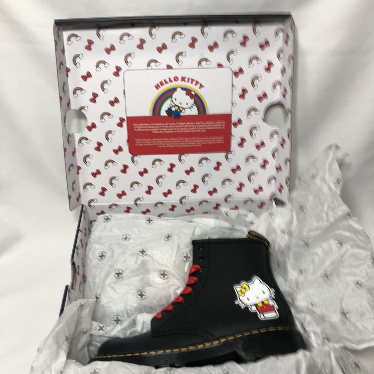 [ новый товар ]Dr.Martens Hello Kitty Dr. Martens Hello Kitty ребенок обувь ботинки черный чёрный 25909001 UK1 20.0