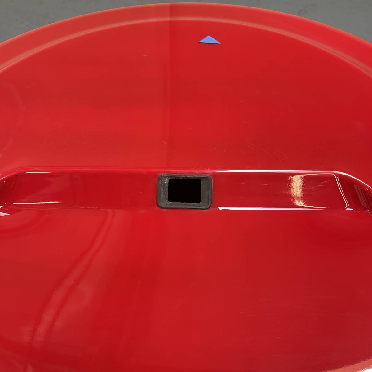 新型 ジープ JLラングラー ハードスペアタイヤカバー アメリカ製　ファイヤークラッカーレッド 赤 (PRC)　32 (245/75/17)_画像3