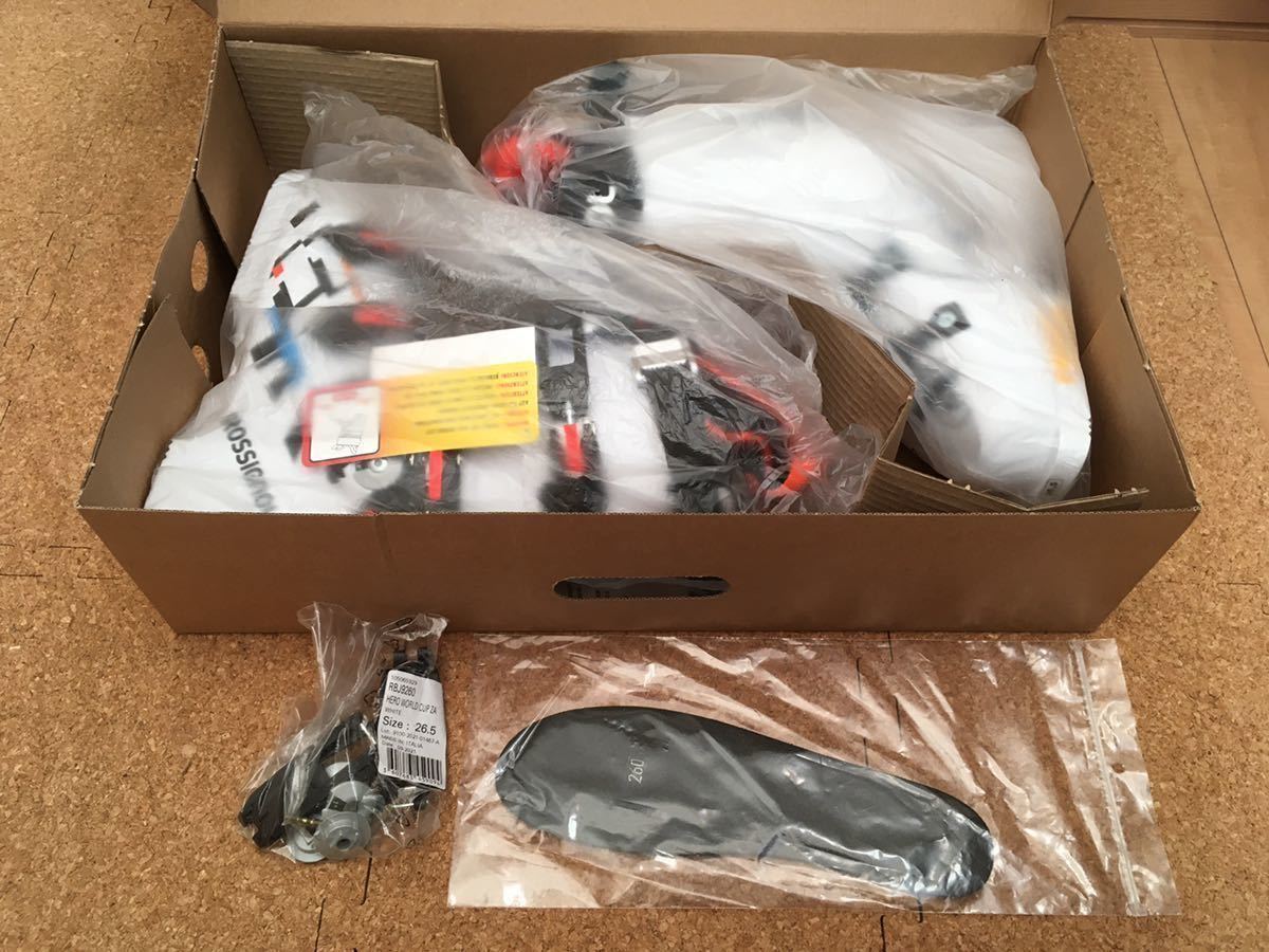 新品未使用 21/22 ロシニョール ZA 26/26 5 ラスト92 スキー 新品未使用 21/22 ロシニョール ZA 26/26 5 ラスト92 スキー
