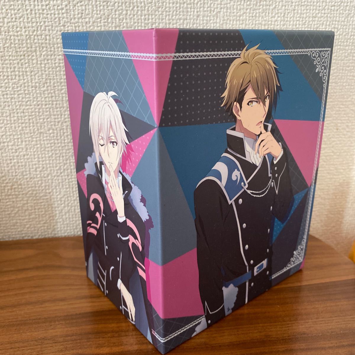 Blu-ray アイドリッシュセブン アニメイト全巻購入特典 TRIGGER 撮り下ろし全巻収納BOX アイナナ