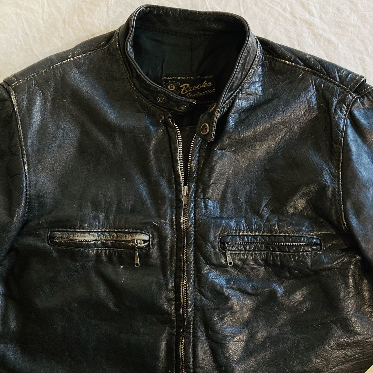 Yahoo!オークション - ジョニーデップ着用 Brooks ブルックス Yahoo!オークション - ジョニーデップ着用 Brooks ブルックス