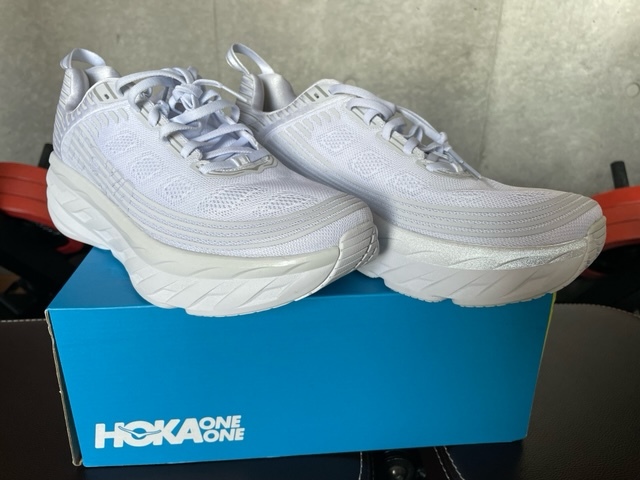 ☆HOKA ONE ONE☆（ホカ オネオネ）☆BONDI ６☆ ホワイト 28.0cm