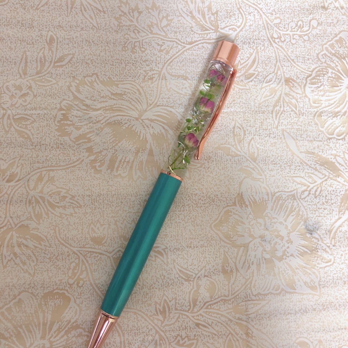 薔薇のハーバリウムボールペン　