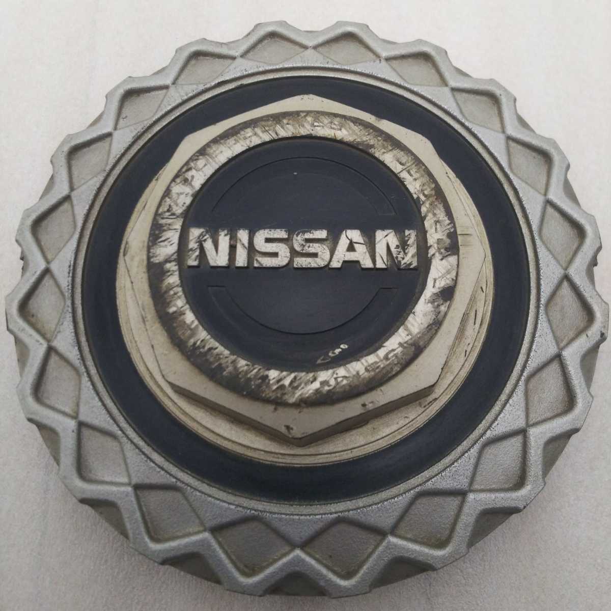 NISSAN 日産 センターキャップ ホイールキャップ 旧車 スカイライン シルビア 180 Z31 Z32 R30 R31 R32 R33_画像1