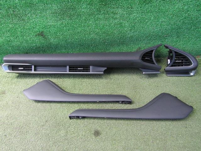 ＭＡＺＤＡ３ BP5P インテリアパネル 4点セット BOJ8-60371 BDGF-64924　送料【M1】_画像1