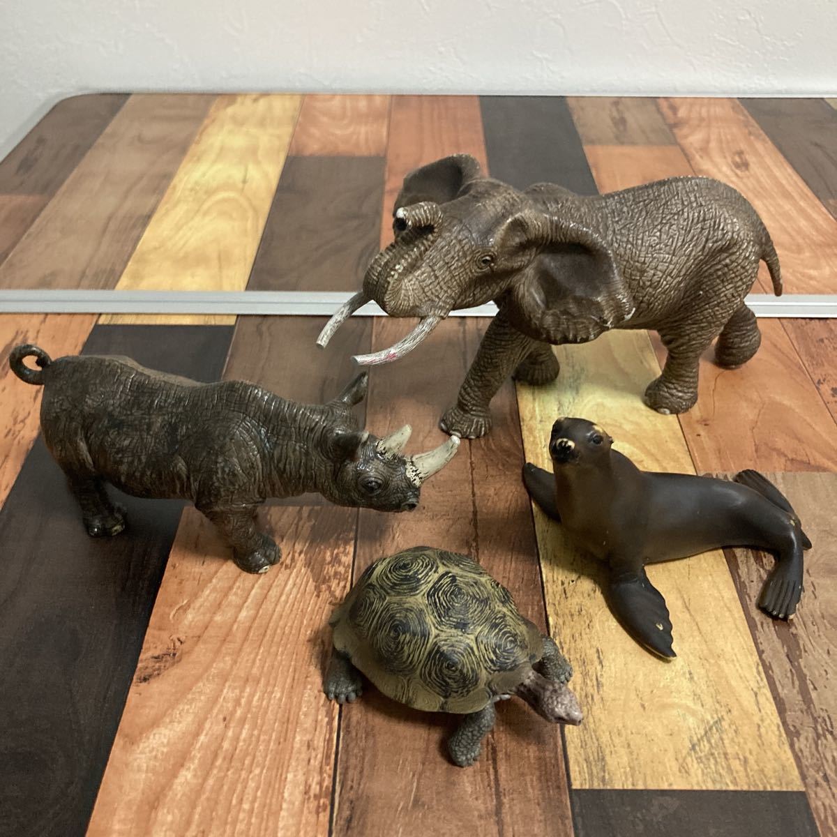 Schleich【シュライヒ 】動物フィギュア 象　サイ　カメ　オットセイ　計4体セット_画像1