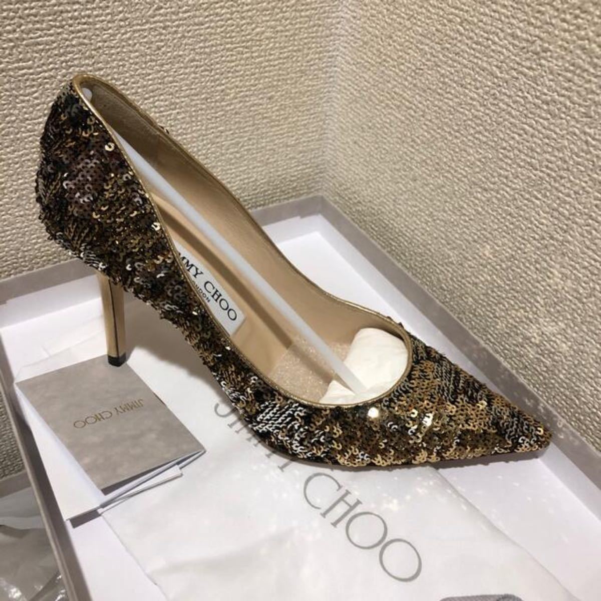 Jimmy Choo AGNESシリズ　パンプス