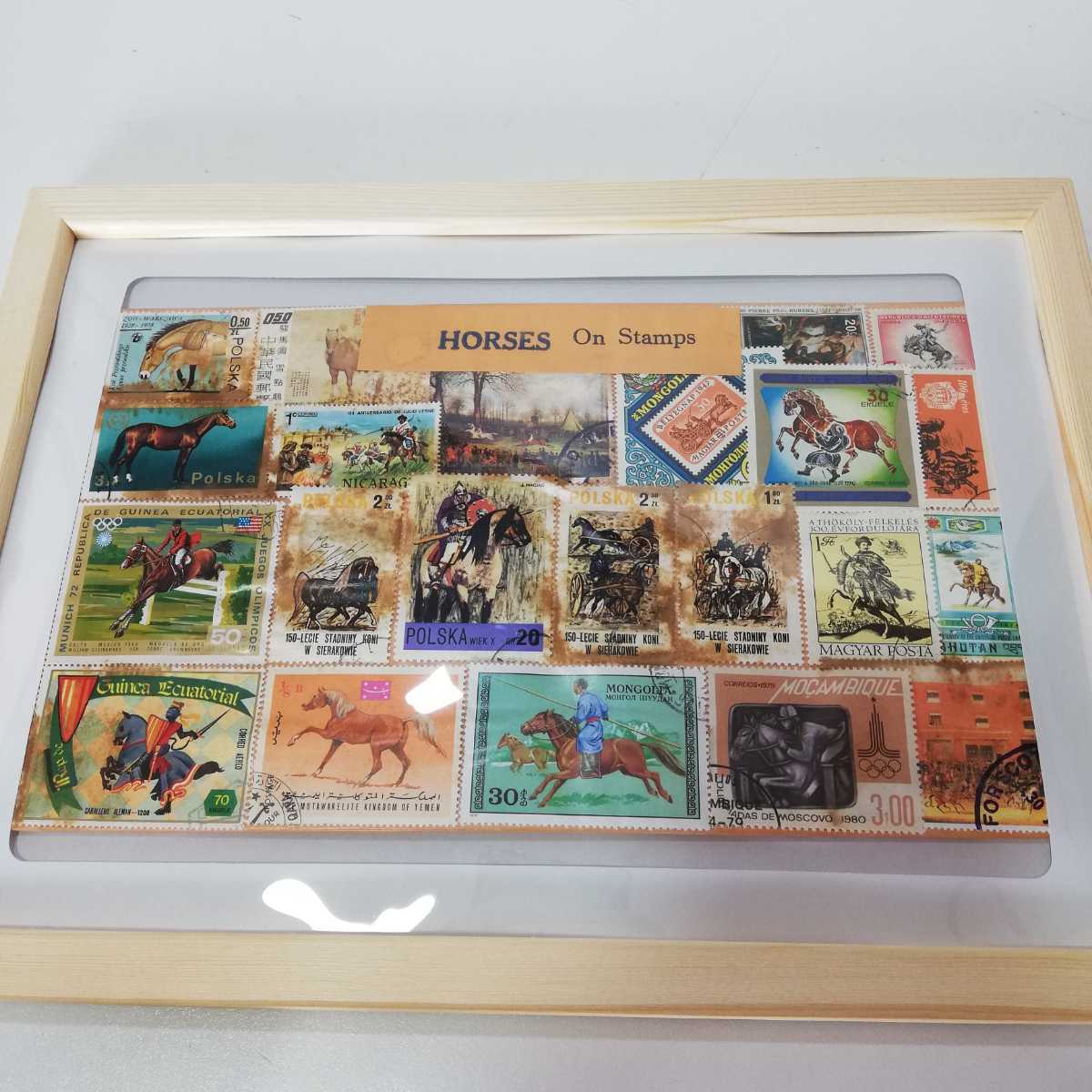 Vintage HORSES On Stamps 世界の馬の切手 額装品アート 32cm×23.5cm [壁掛け ビンテージ雑貨 海外土産物 モンゴル ブータン ポーランド]の画像2