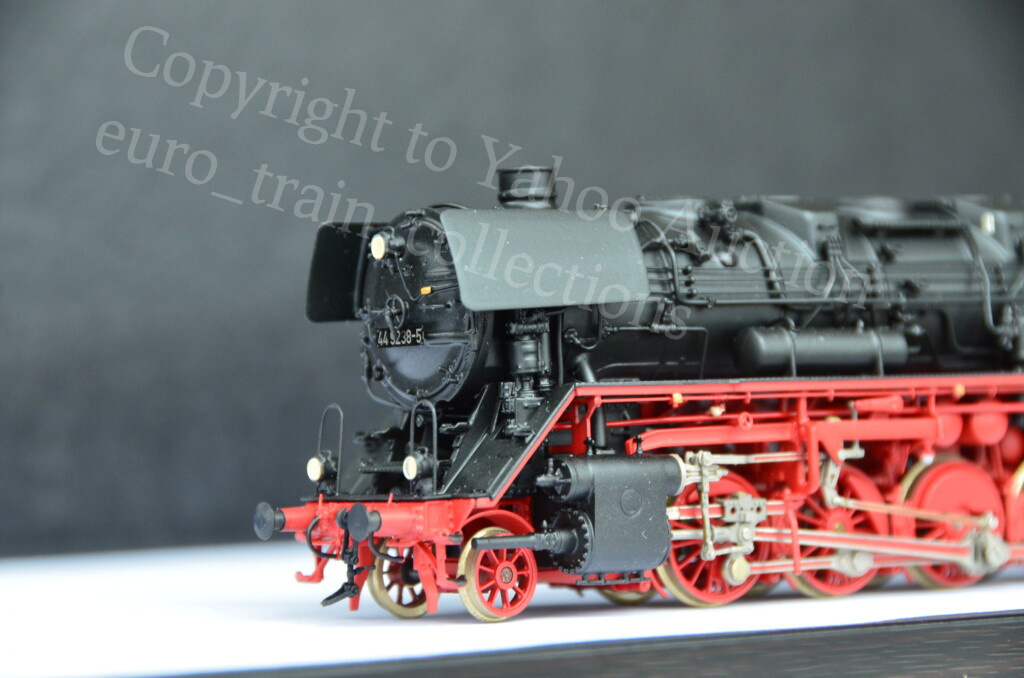 Weinert ドイツDR-OST BR 44 9283-5 オイル燃焼機関車 特別価格_画像5