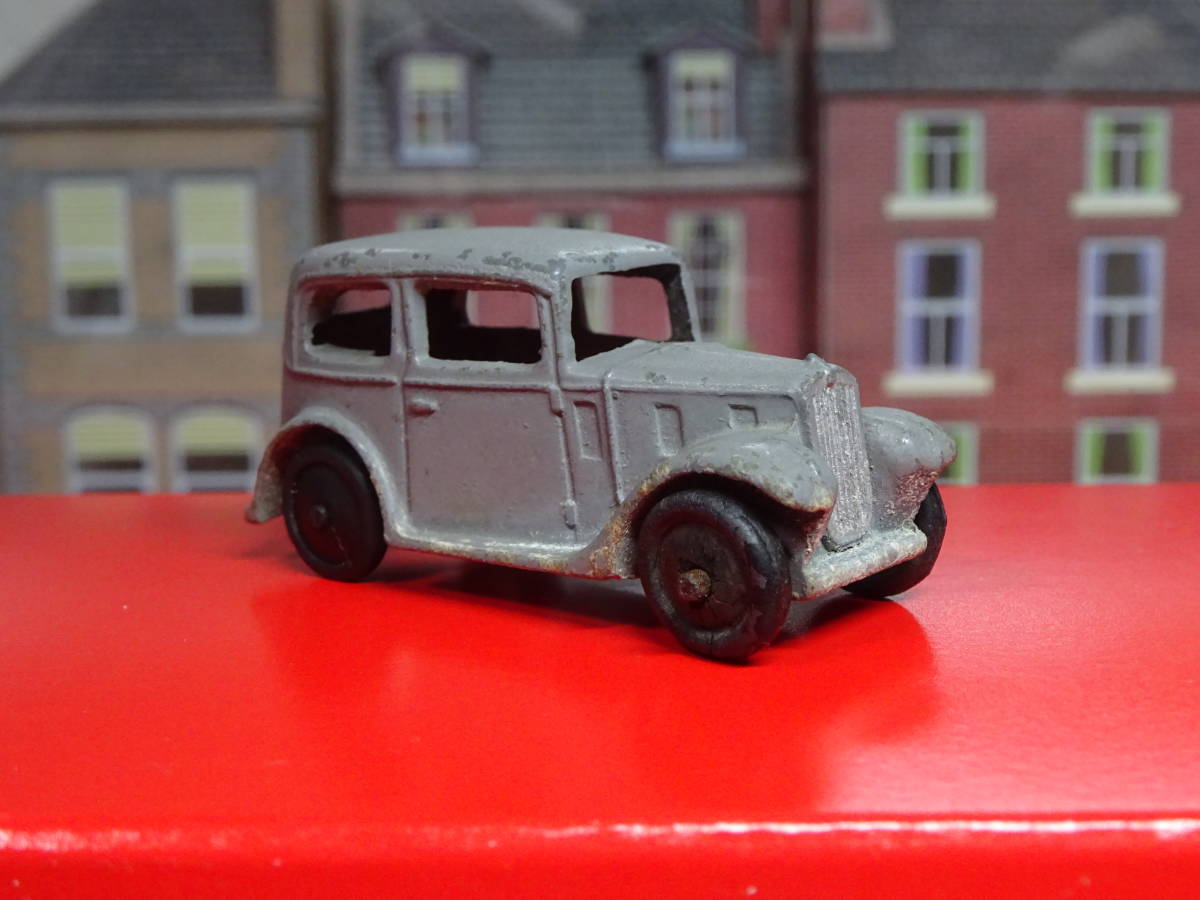 DINKY 35a Austin 7 saloon gray 