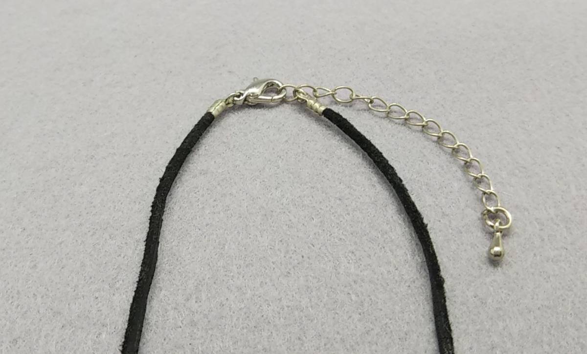 天然石付レザーネックレス ペンダント ハウライト ハンドメイド ピーモンタイト n2 ソーダライト シルバー色 アクセサリー(女性用)