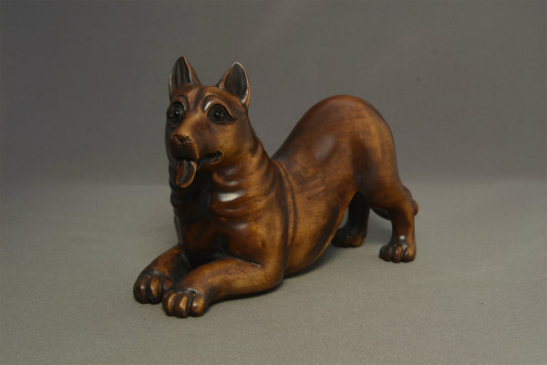 犬 彫刻 置物 インテリア 柘植 繊細彫刻 木製 イヌ 【d8-1_b5】_画像1