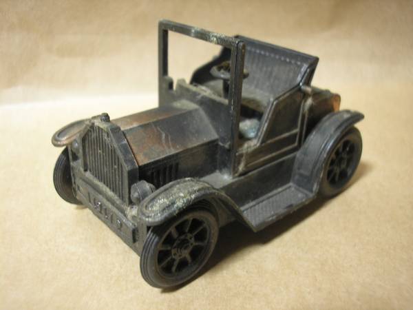 * Hong Kong made pencil sharpener Classic car type made of metal minicar USED # that time thing 