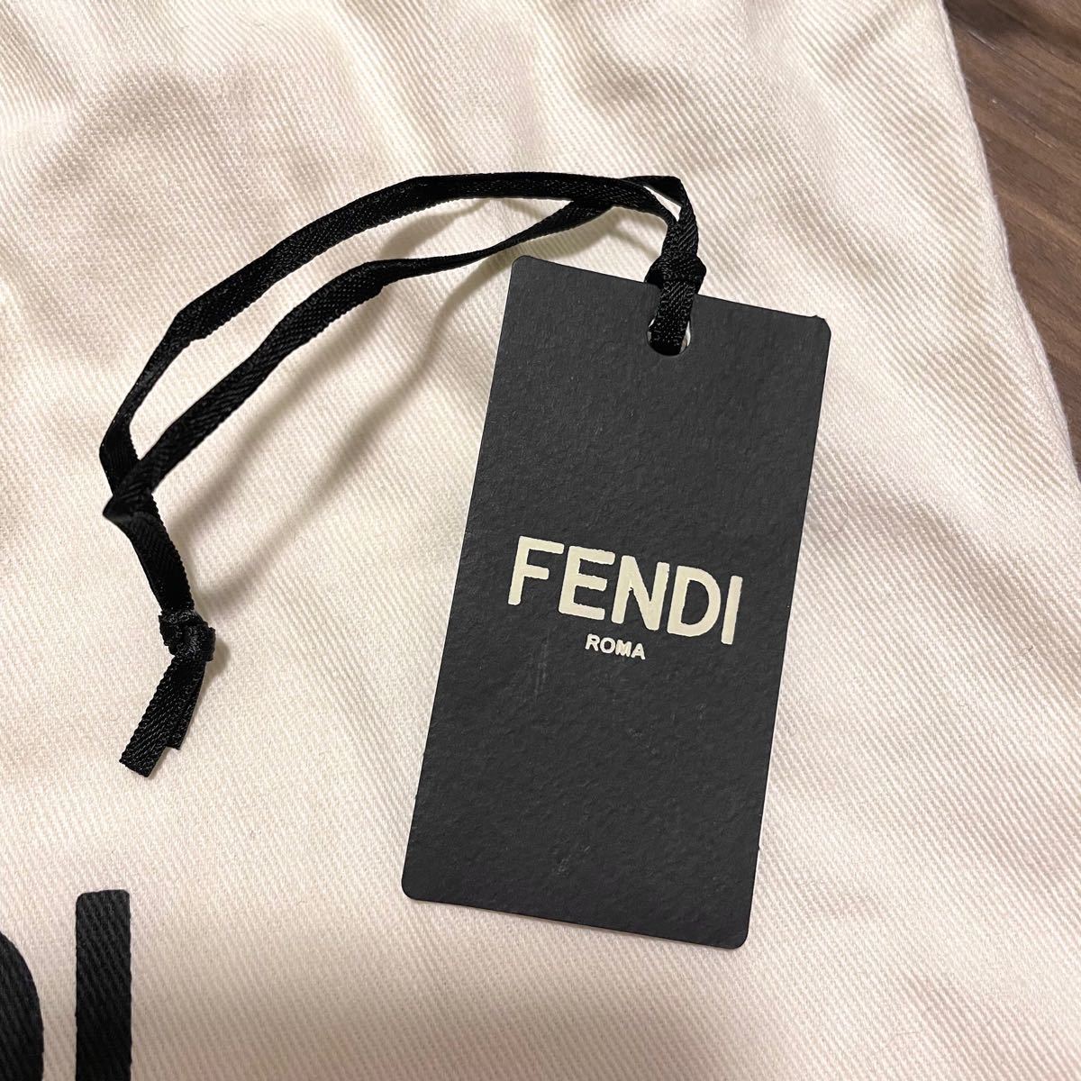 タグ、保存袋 付き】 FENDI マフラースカーフ レディースファッション