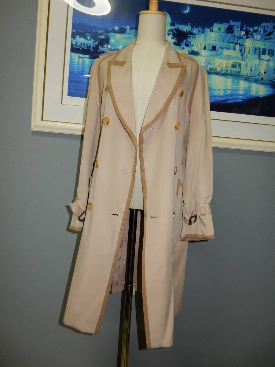 **BODY DOREESSING Deluxe( Body Dressing Deluxe ) trimming coat **!USED!