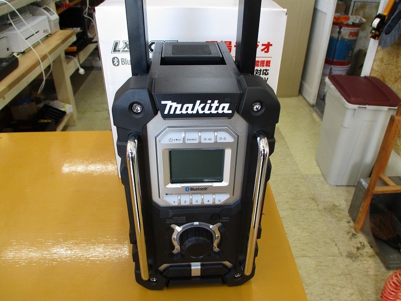 未使用品 Makita マキタ 充電式現場ラジオ MR108B ブラック