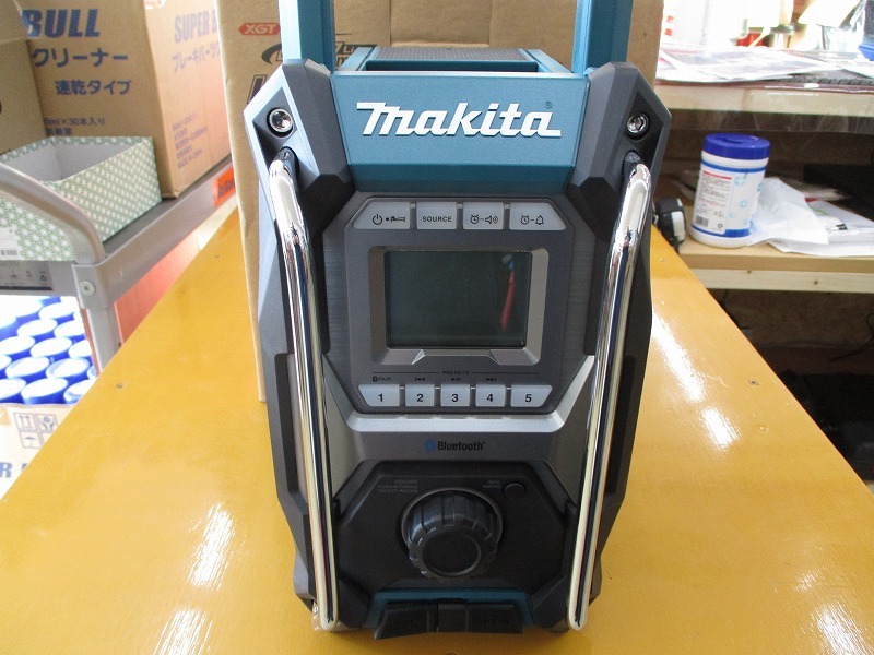 未使用品 Makita マキタ 充電式現場ラジオ MR002GZ マキタブルー www