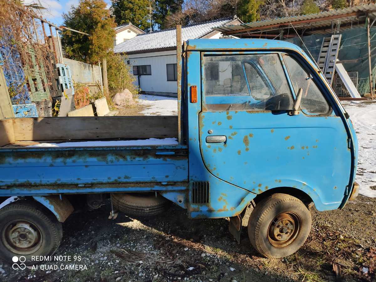  Mazda Porter truck with translation parts .. circle car rust equipped old car mania 