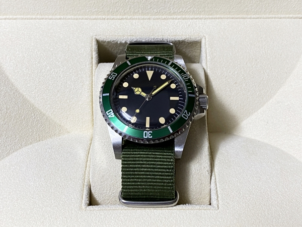 ビンテージ グリーン ダイバーズ デザイン 3針 機械式 腕時計 自動巻き ノンデイト NATO G10 アンティーク [サブマリーナ オマージュ]_画像1