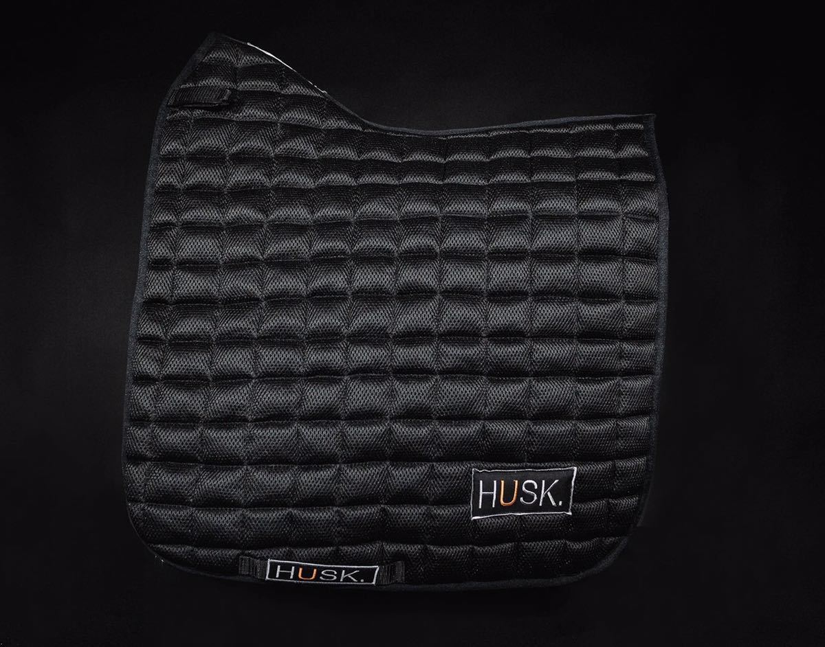 半額】 乗馬 イギリス HUSK 馬場用ゼッケン ブラック 新品 乗馬、馬術