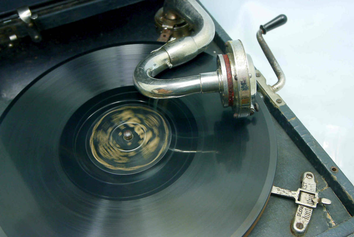 音出しメロディー確認　蓄音機　コロンビア　ビバ・トーナル　グラフォノーラ Ｃｏｌｕｍｂｉａ Viva-tonal Grafonola　レコードと針付_画像5