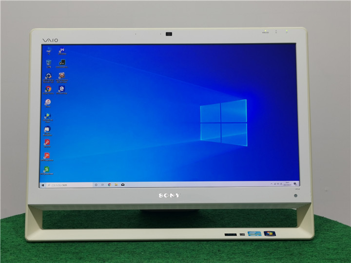 沸騰ブラドン カメラ内蔵/中古/WIN10/新品無線KB&マウス/21型/2世代i5