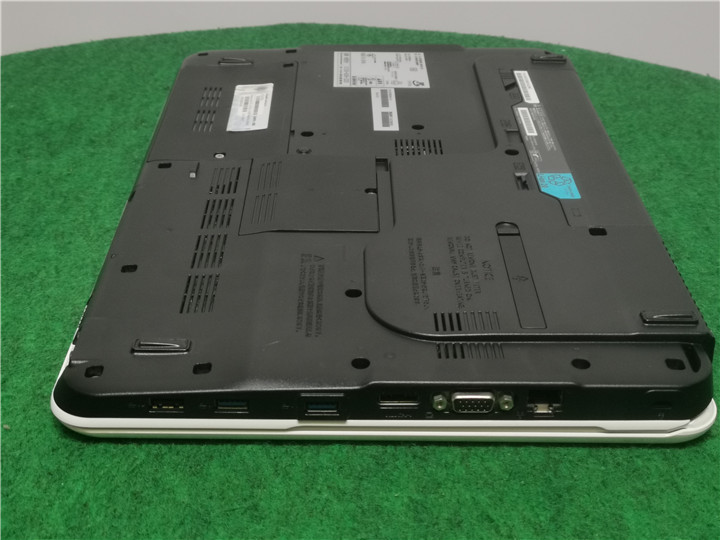 カメラ内蔵/中古/15型ノートPC/Win10/新品SSD256/8GB/AMD A6-3420M/FMV AH53/H MS Office2019搭載 新品無線マウス カメラ内蔵/中古/15型ノートPC/Win10/新品SSD256/8GB/AMD A6-3420M/FMV AH53/H MS Office2019搭載 新品無線マウス