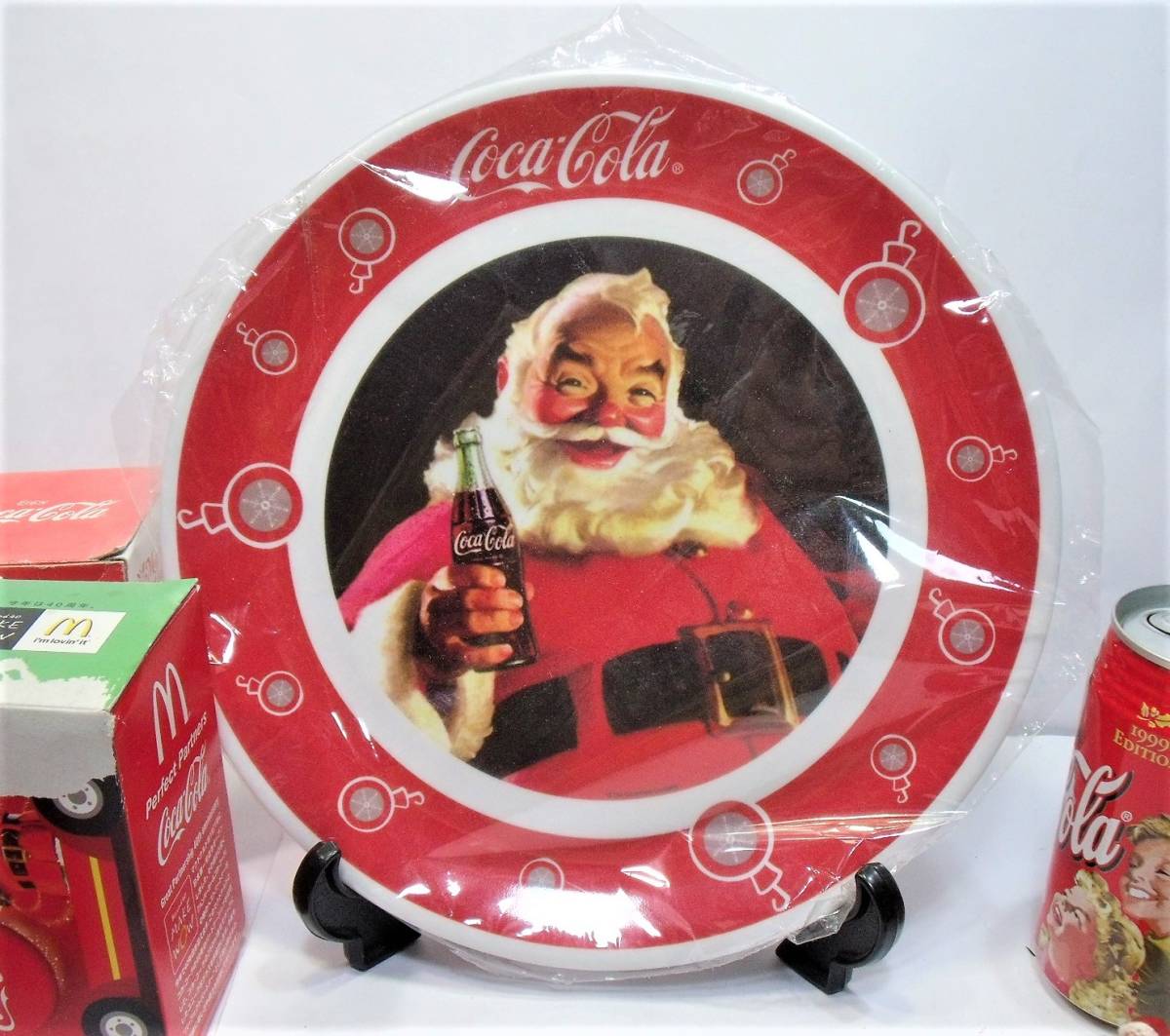 【コカ・コーラ】 コカ・コーラのトレー・1999年サンタ缶【空き缶】・その他_サイズ約　28ｃｍ　（おぼん・プラ）