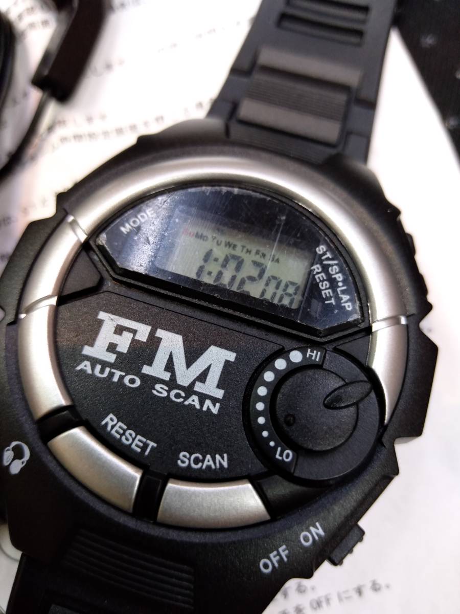 FM radio digital wristwatch 