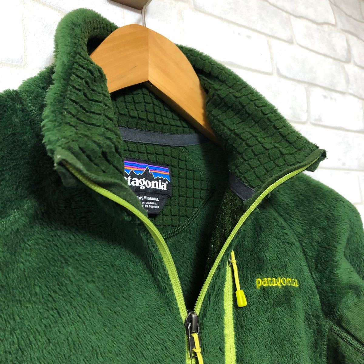 希少】Patagonia R2 フリース パタゴニア 25138FA17 グリーン 希少】Patagonia R2 フリース パタゴニア 25138FA17 グリーン