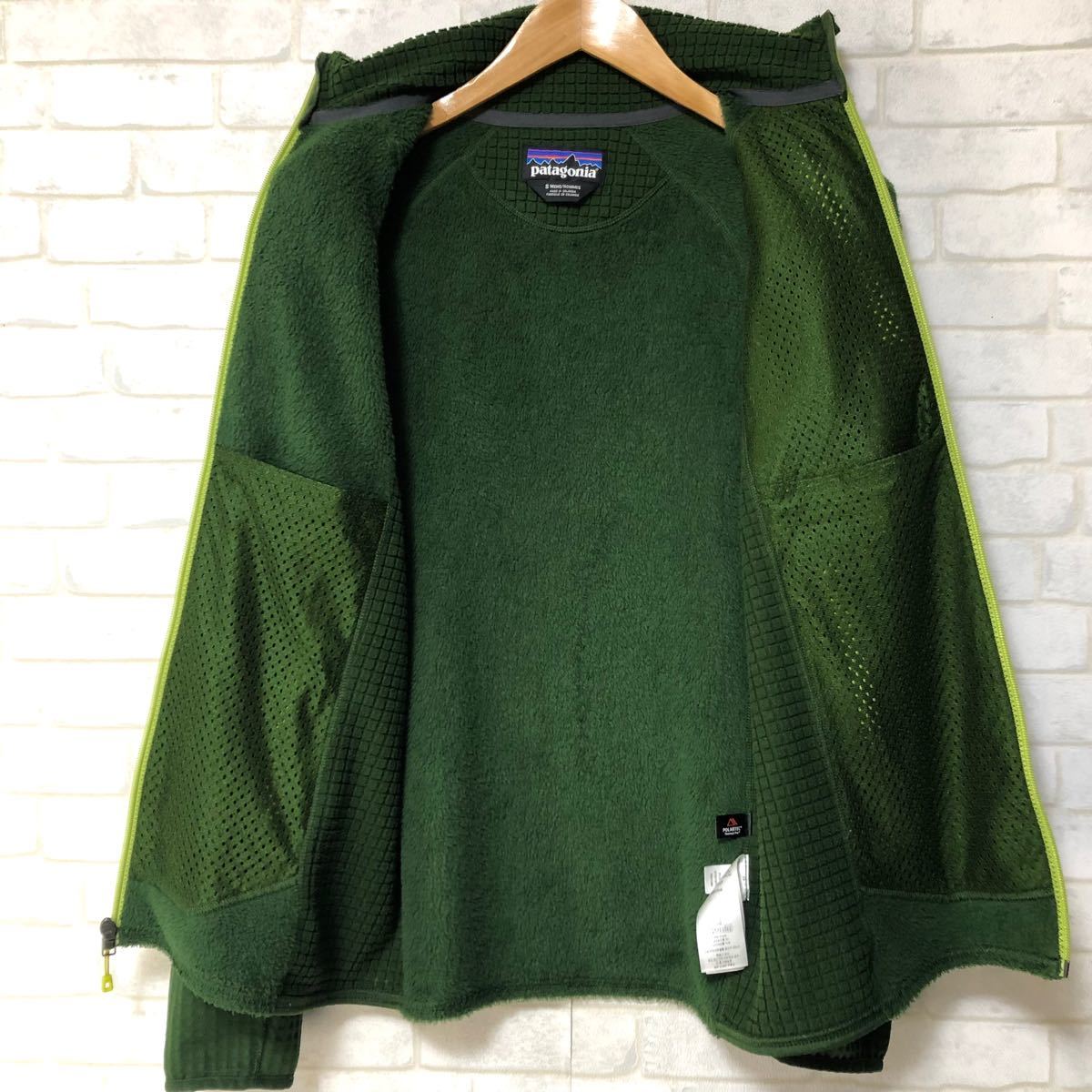 希少】Patagonia R2 フリース パタゴニア 25138FA17 グリーン 希少】Patagonia R2 フリース パタゴニア 25138FA17 グリーン
