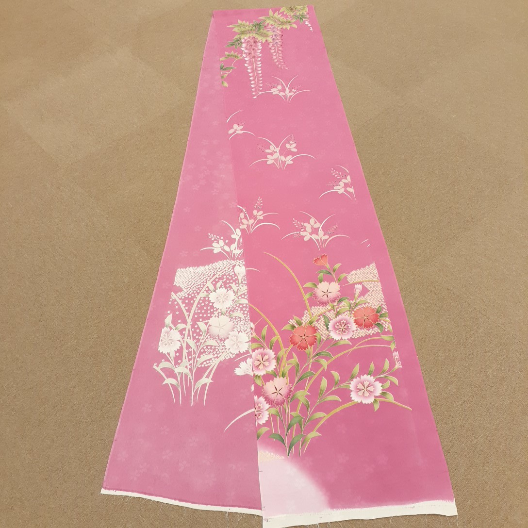 正絹　122101　ピンク色　花柄　桜柄　シルク350cm　はぎれ　ハギレ　リメイク　ハンドメイド