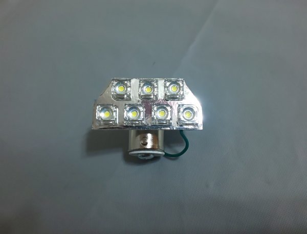 お屆けするのはこちらの球のみです。