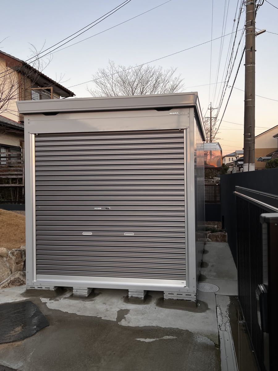  Inaba storage room bike storage cabinet FM 2235HY safety guarantee construction attaching. included included price. Aichi prefecture, Gifu prefecture, three-ply prefecture etc.